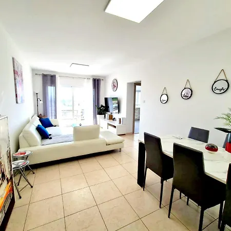 Apartment Panoramic Salt View Flat